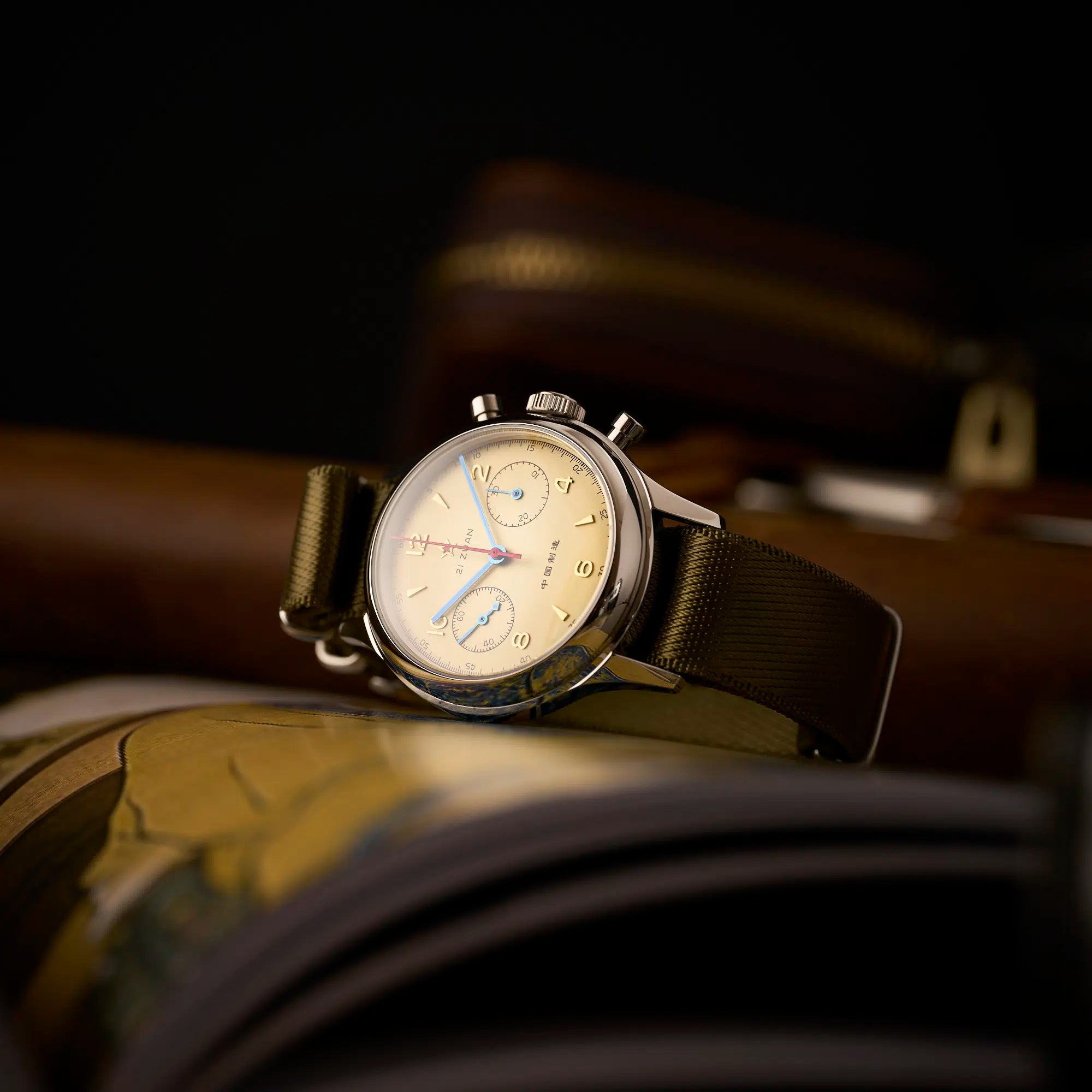 Ravbold Acrylic Roster War - Montre chronographe 38 mm