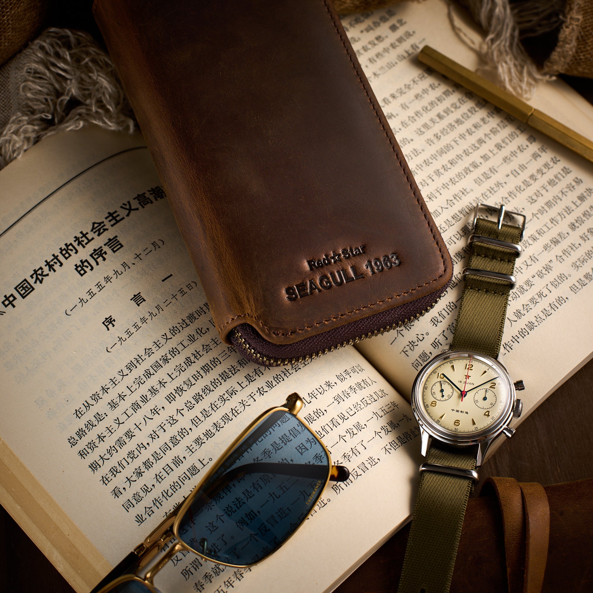 Ravbold Crème Duty Moon - Montre demi lune 40 mm